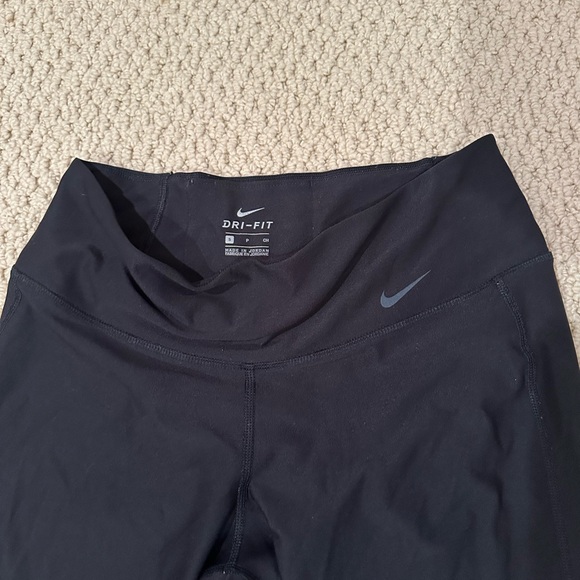 Nike Dri-Fit legging Women’s size Small - Picture 2 of 3